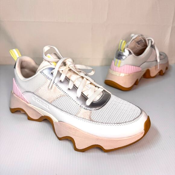 Sorel Shoes - EUC SOREL Kinetic Impact II Sneakers Women's 9.5 Lace Mesh Trainer Tennis Shoes